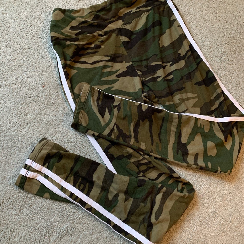 Camo with Stripes Down Leg One Size Leggings